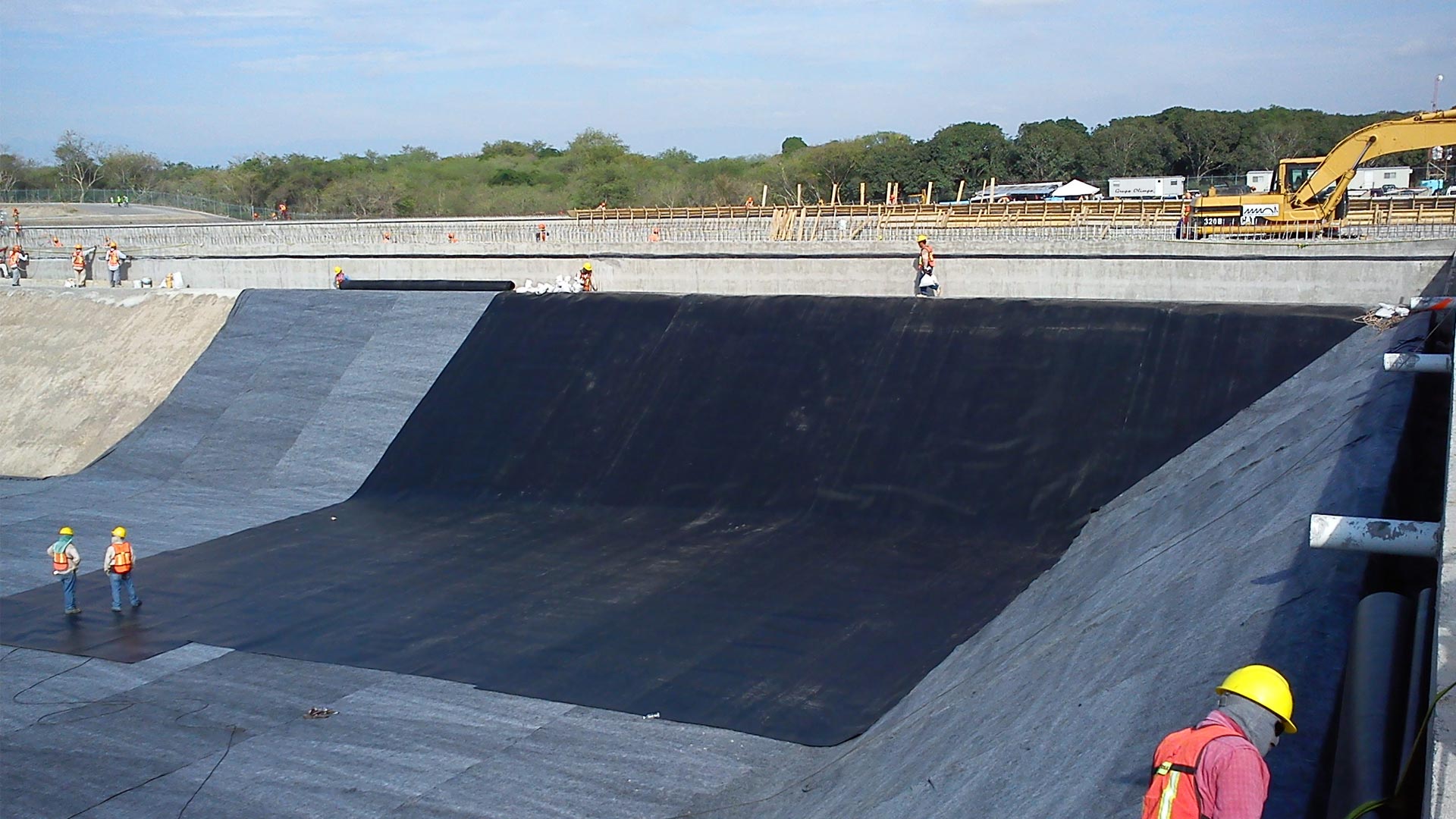 installation-geomembrane-sai