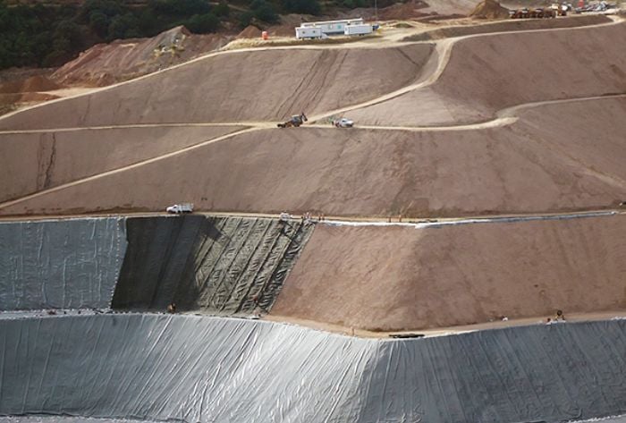heap-leach-pad-geomembrane-liner-mining