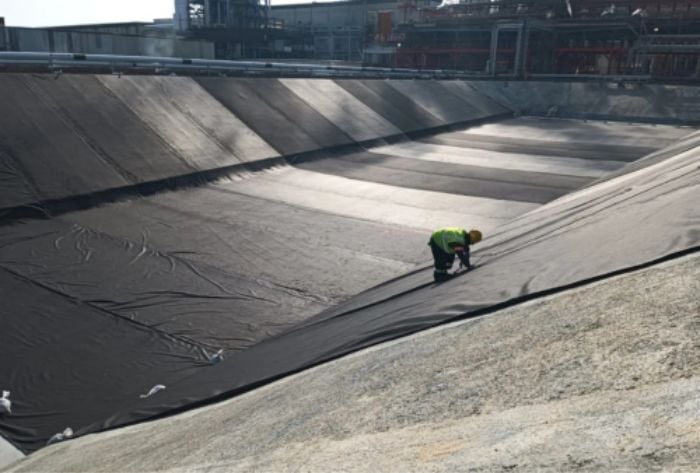 industrial-treatment-plant-geomembrane-liner