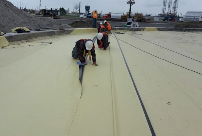 instalacion-geomembrana-pvc