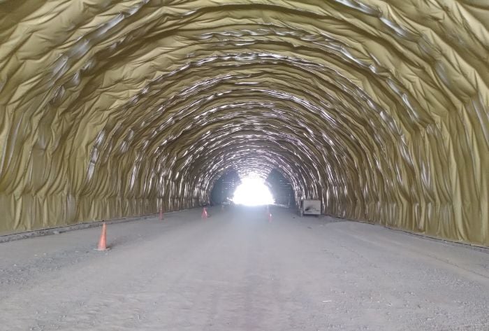tunel-aplicacion-geomembrana-pvc
