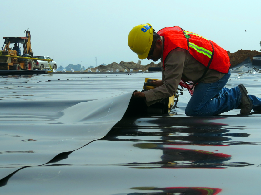 GEOMEMBRANE INSTALLATION_06